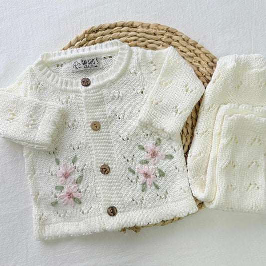 Conjunto hilo - Crudo con florcitas rosas