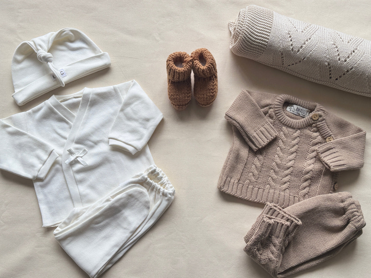 Baby box- Marrón y crudo (0/3M)