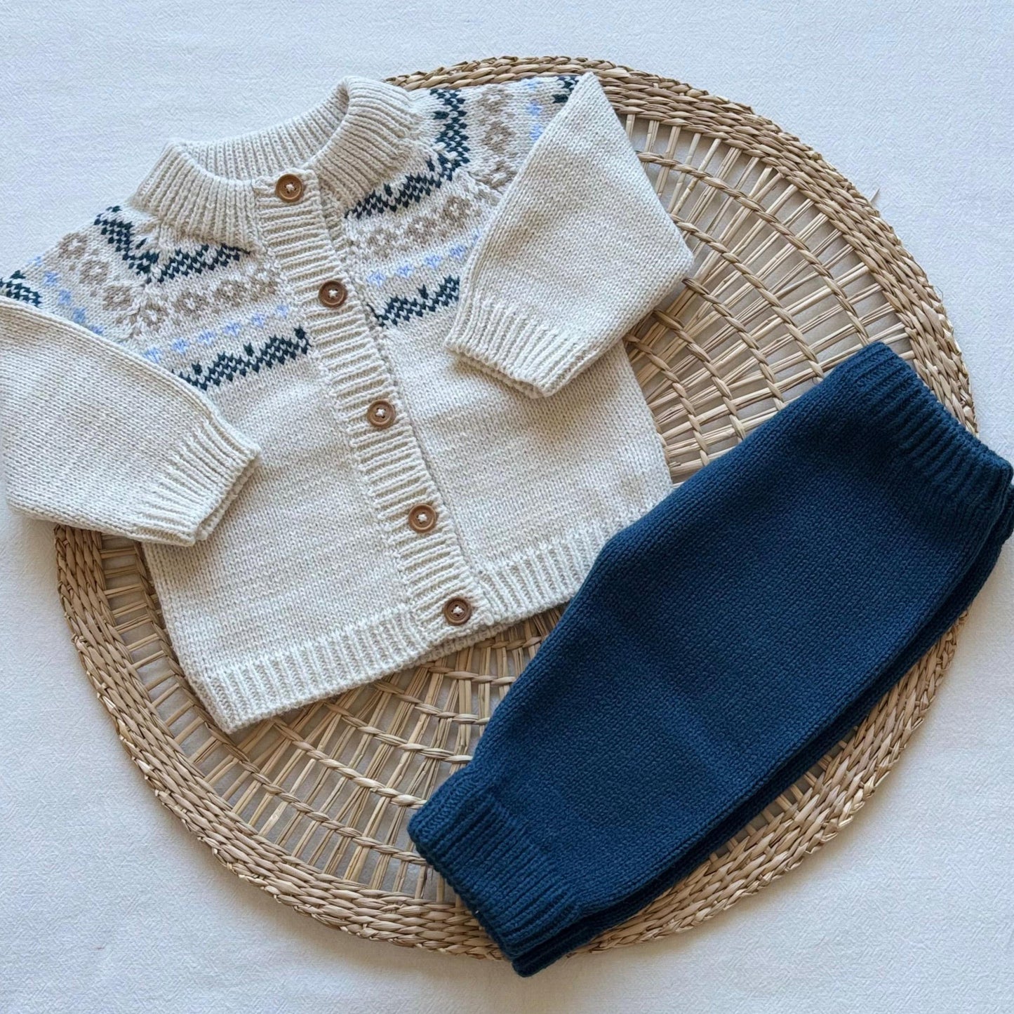 Conjunto tejido - Azul y beige