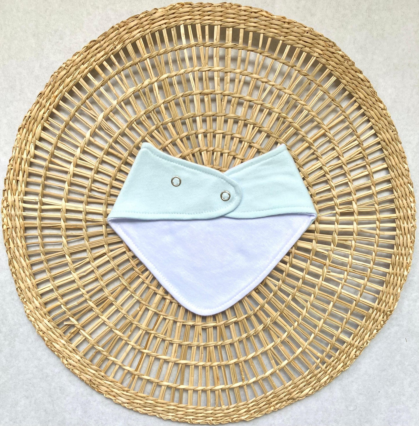 Babero bandana bordado - Avioncito