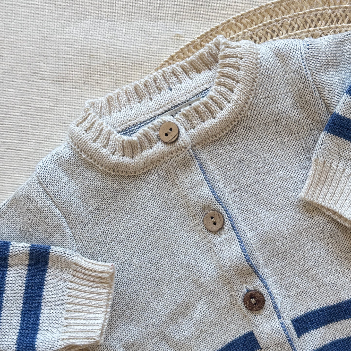 Conjunto hilo - Beige con rayas azules