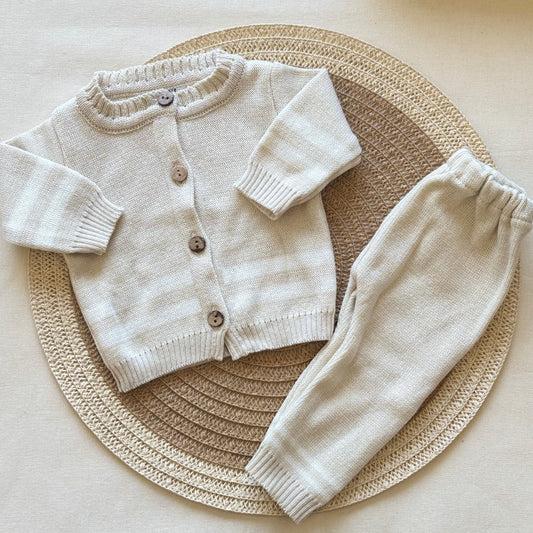 Conjunto hilo - Beige con rayas blancas