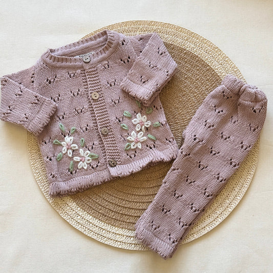 Conjunto hilo - Rosa viejo con florcitas