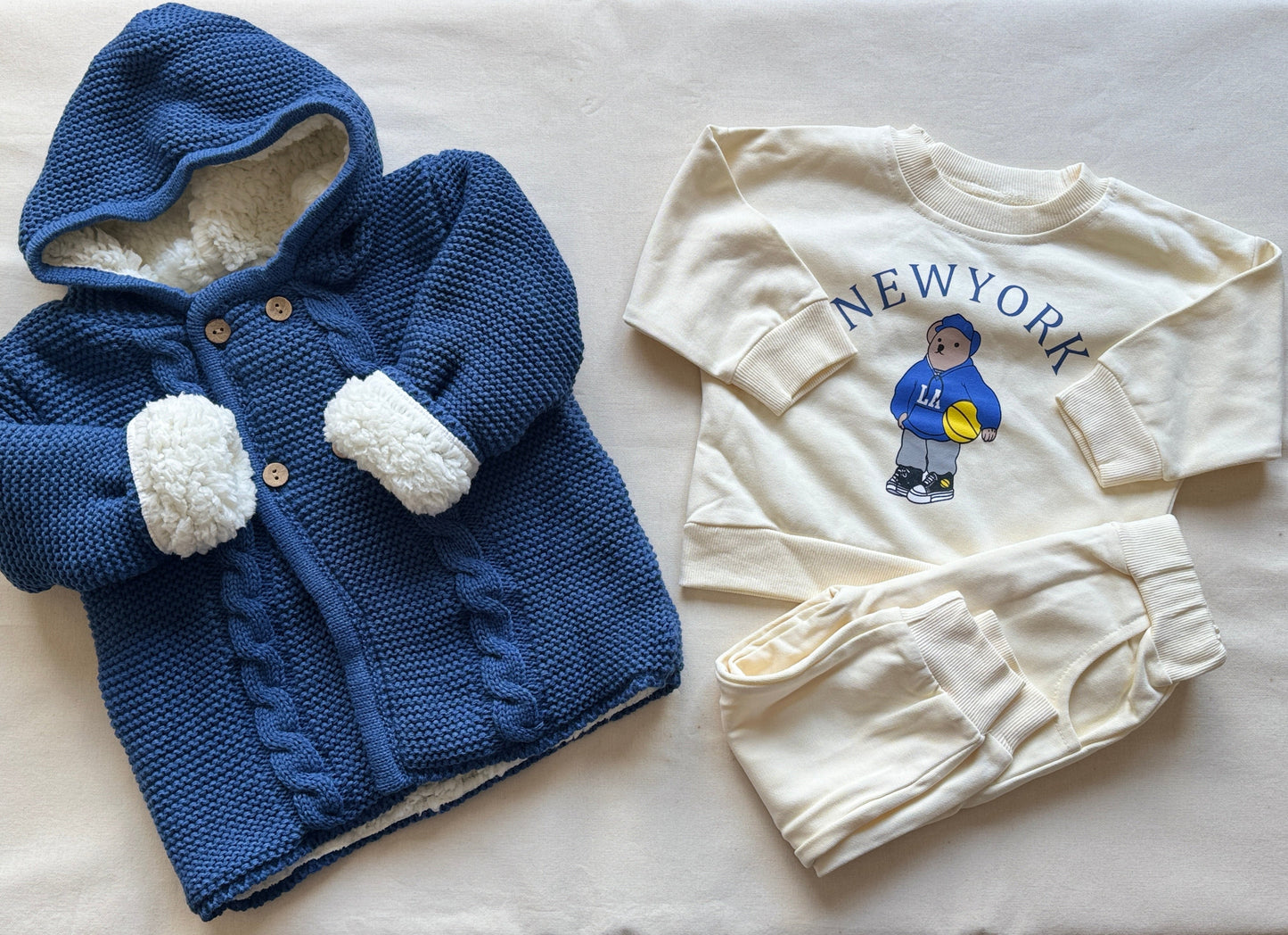 Baby box-  Azul y crudo (12/24M)