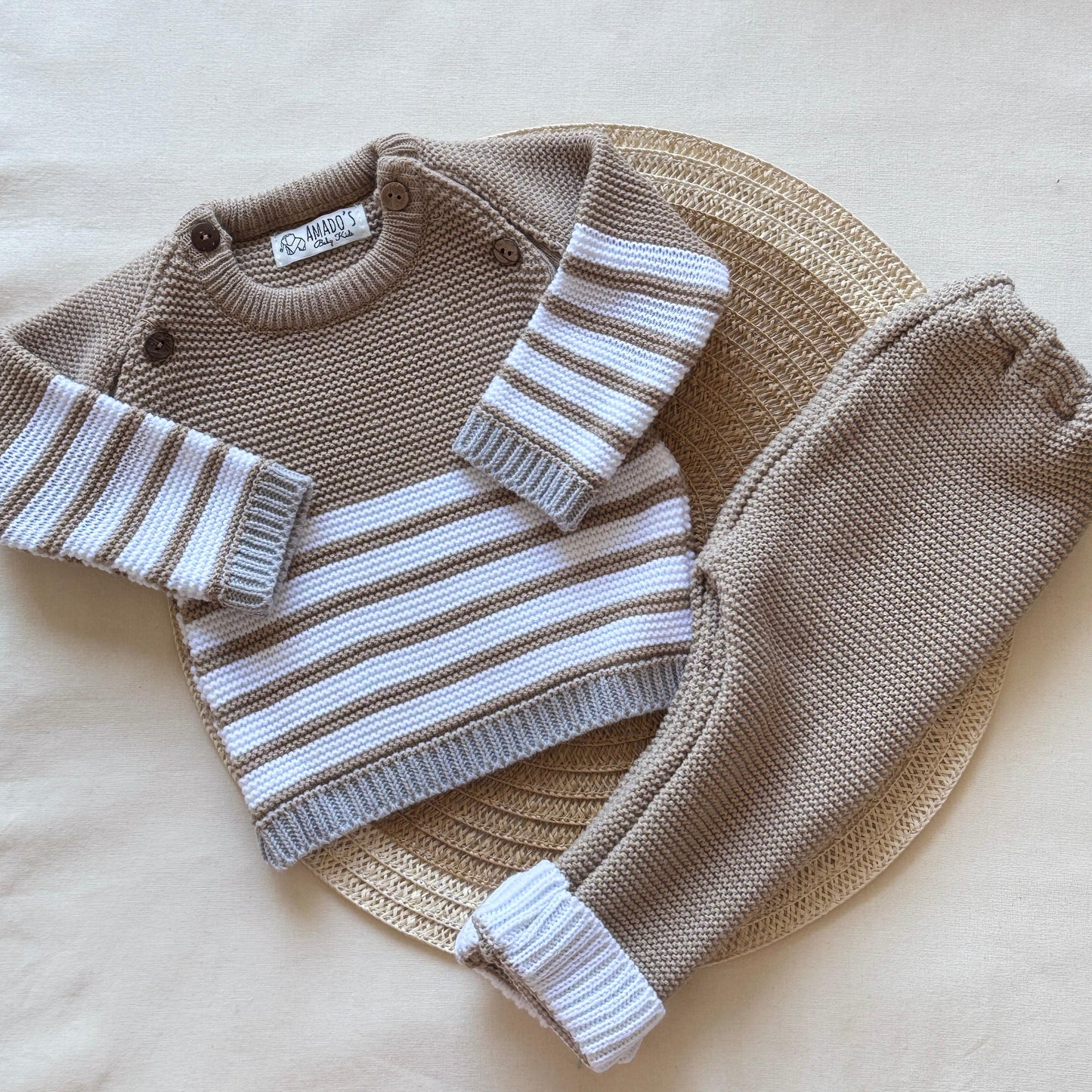 Conjunto tejido - Marrón con gris a rayas