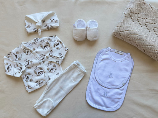 Baby box- Blanco, crema y beige (RN)
