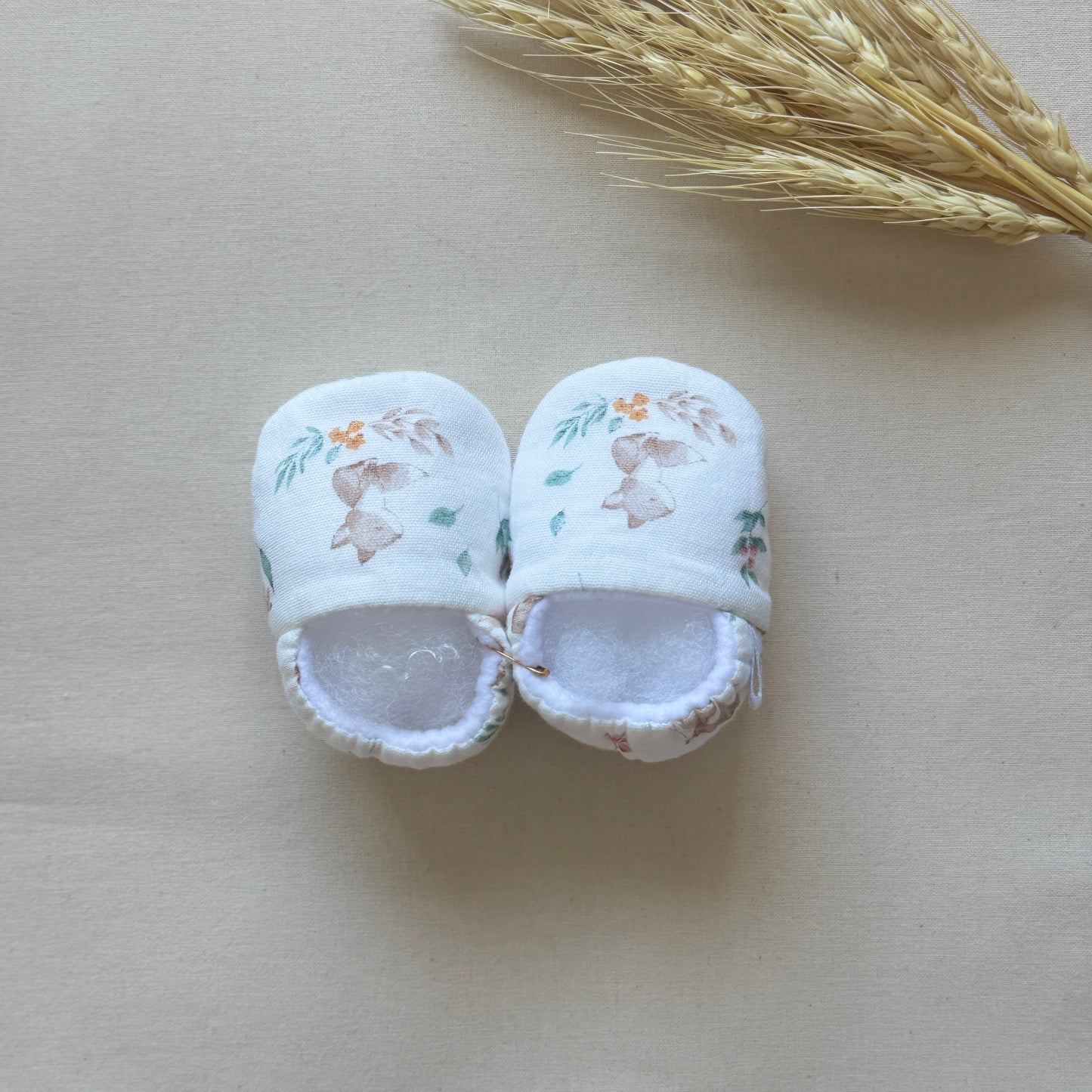Zapatitos - Blanco con hojitas y flores