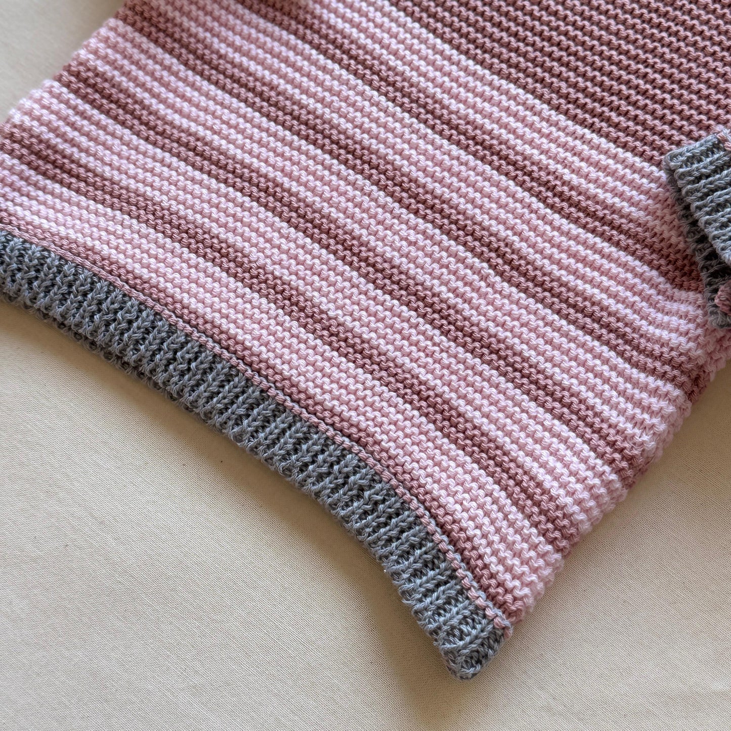 Conjunto tejido - Rosa a rayas