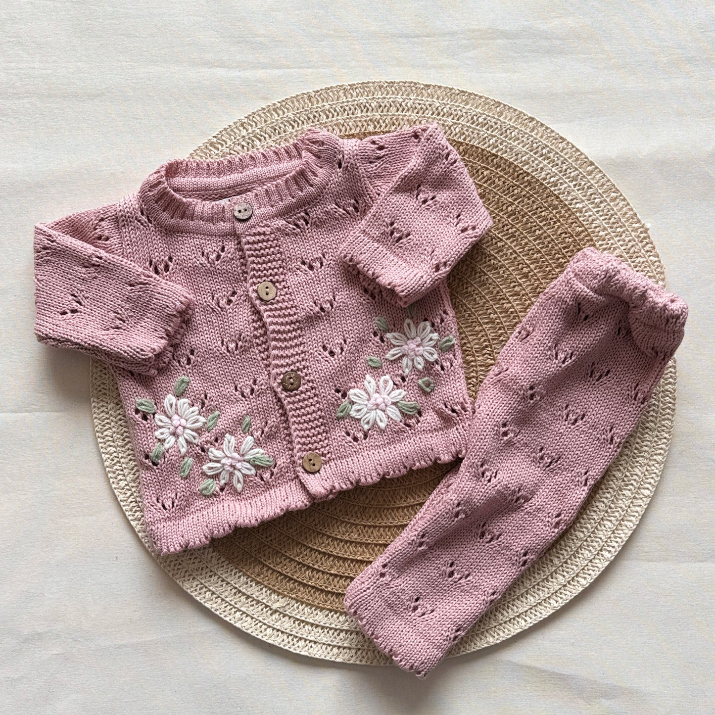 Conjunto hilo - Rosa con florcitas