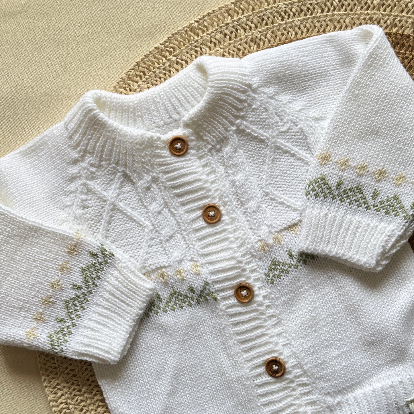 Conjunto hilo - Blanco y verde bordado