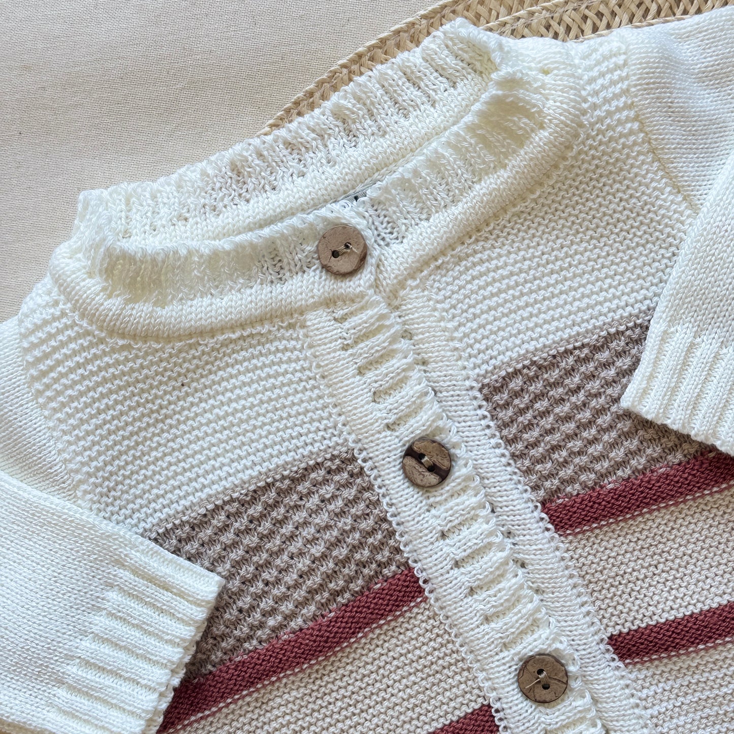 Conjunto hilo - Blanco a rayas rojas y beige