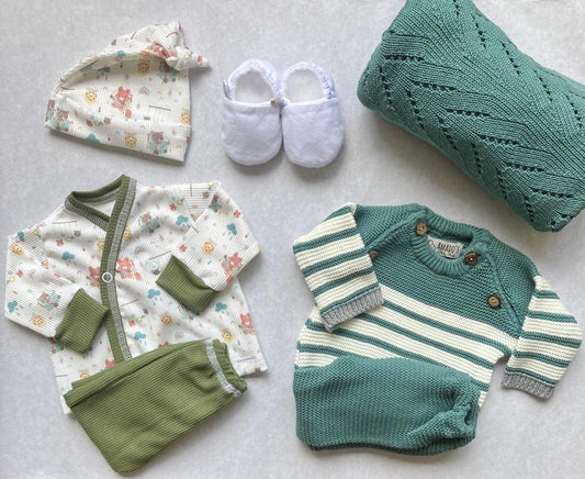 Baby box - Verde y blanco (0/3M)
